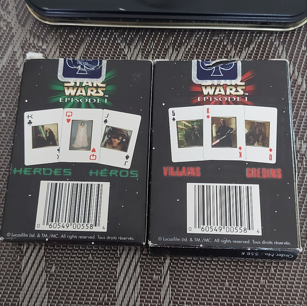 Starwars playing cards & tin - Picture 8 of 15